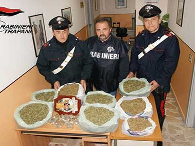 Carabinieri gli trovano in casa 7,2 chili di marijuana: arrestato, rischia 20 anni