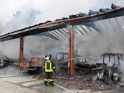 A fuoco un’azienda agricola riberese: ingenti i danni che ammontano a 600mila euro
