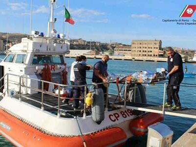 Sciacca. Un marinaio cade in mare e l’elica gli devasta una gamba: trasferito in elisoccorso a Catania