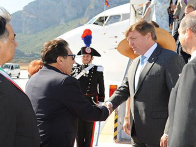 I Reali di Olanda in visita in Sicilia: il presidente Crocetta ad accoglierli – FOTO