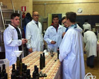 “Progetto EVO”: giornata dedicata all’assaggio dell’olio extravergine di oliva all’Amato Vetrano di Sciacca