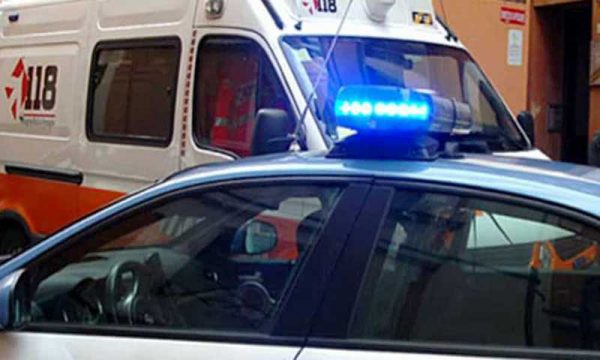 Catania. Donna 50enne si impicca: salvata in extremis da poliziotti eroi, non è in pericolo di vita