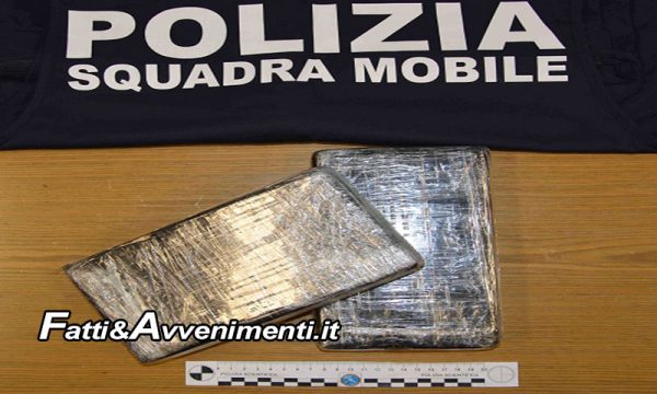 Ragusa. Arrestato corriere 56enne con 2,2 kg di cocaina pura alla fermata dell’autobus: avrebbe fruttato 300mila euro