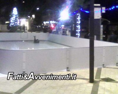 Sciacca. Montata la pista ghiacciata in piazza S. Friscia: Fioccano le polemiche per i 10mila euro spesi dal Comune