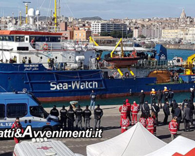 Migranti, Sea Watch a Siracusa. 2mila euro di multa a Sindaco e Parlamentari saliti a bordo della nave Ong
