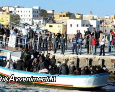 Lampedusa. Arrivano 9 barchini in poche ore con 176 migranti, sbarchi anche a Pantelleria e Trapani: è invasione