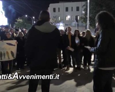 Agrigento. Manifestazione sardine: circa 200 partecipanti in centro per cantare “Bella ciao”