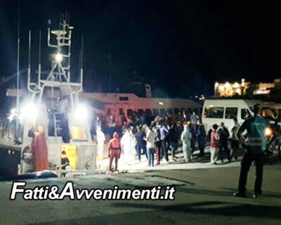 Lampedusa. Notte di sbarchi: approdano 13 barchini con 272 migranti, in 24 ore sono arrivati in 507