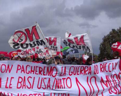 Corteo a Sigonella del movimento “No Muos” contro le basi militari Nato in Sicilia: “via le basi Usa/Nato”