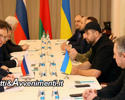 Ucraina-Russia: accordo su corridoi umanitari. Macron: “Il peggio deve ancora venire”
