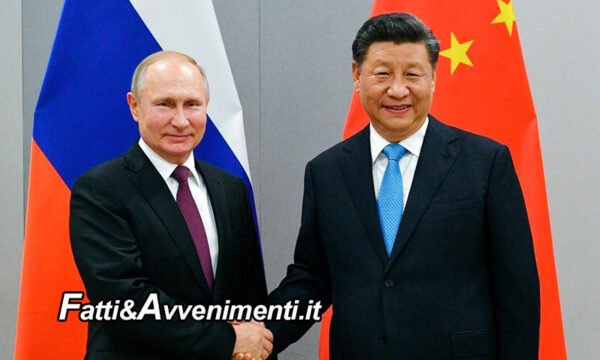 Dopo l’India anche la Cina sfida gli Usa e compra petrolio russo scontato, mentre l’Europa litiga sul 6° embargo