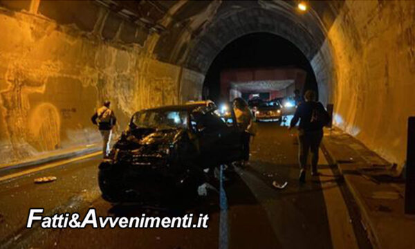 Un morto e 3 feriti sulla Messina-Catania: auto si schianta sul guardrail e poi viene centrata da una Toyota Yaris