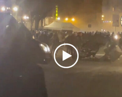 Torino. Corteo degli anarchici “Fuori tutti dal 41 bis”: divelti segnali stradali, distrutte auto e vetrine – VIDEO