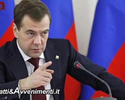Medvedev: “Londra si inabisserà in mare dall’onda creata dagli ultimi sistemi d’arma russi”
