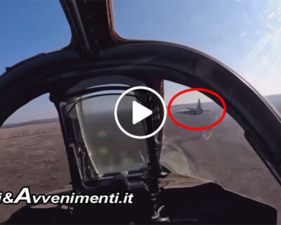 Le forze armate russe mostrano gli aerei da attacco al suolo Su-25 in azione – VIDEO
