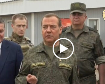 Medvedev in divisa ai soldati russi: “Il regime ucraino si comporta da terrorista, e i terroristi devono essere eliminati”