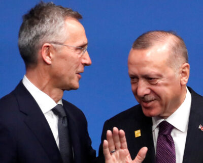 Stoltenberg: “Non è certo che la Svezia entri nella NATO al vertice di Vilnius, Turchia chiede estradizione terroristi”