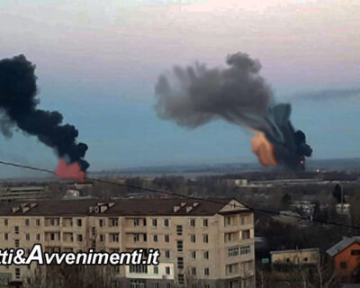 Vasto attacco russo con missili e droni, esplosioni a Kiev, Kharkiv, Zaporizhzhia e a Odessa colpiti silos grano e petrolio